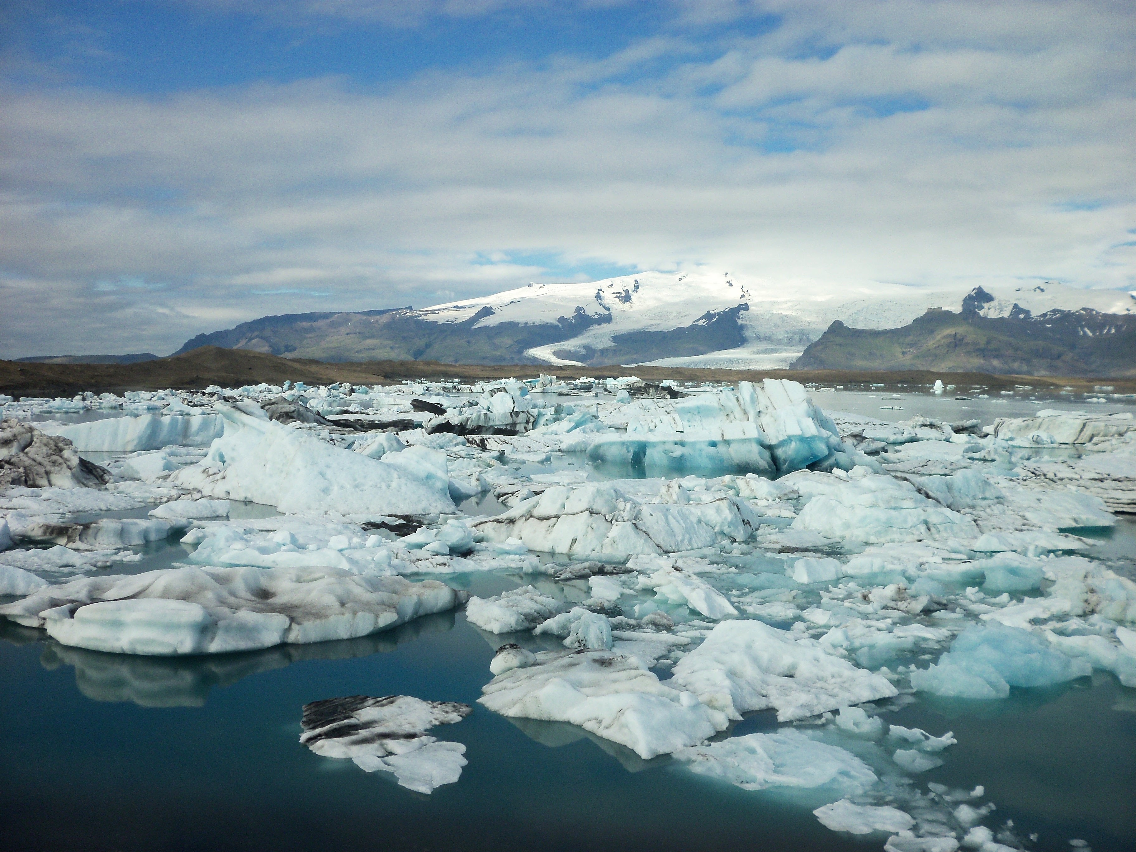 Площадь морского льда в Антарктике достигла исторического минимума